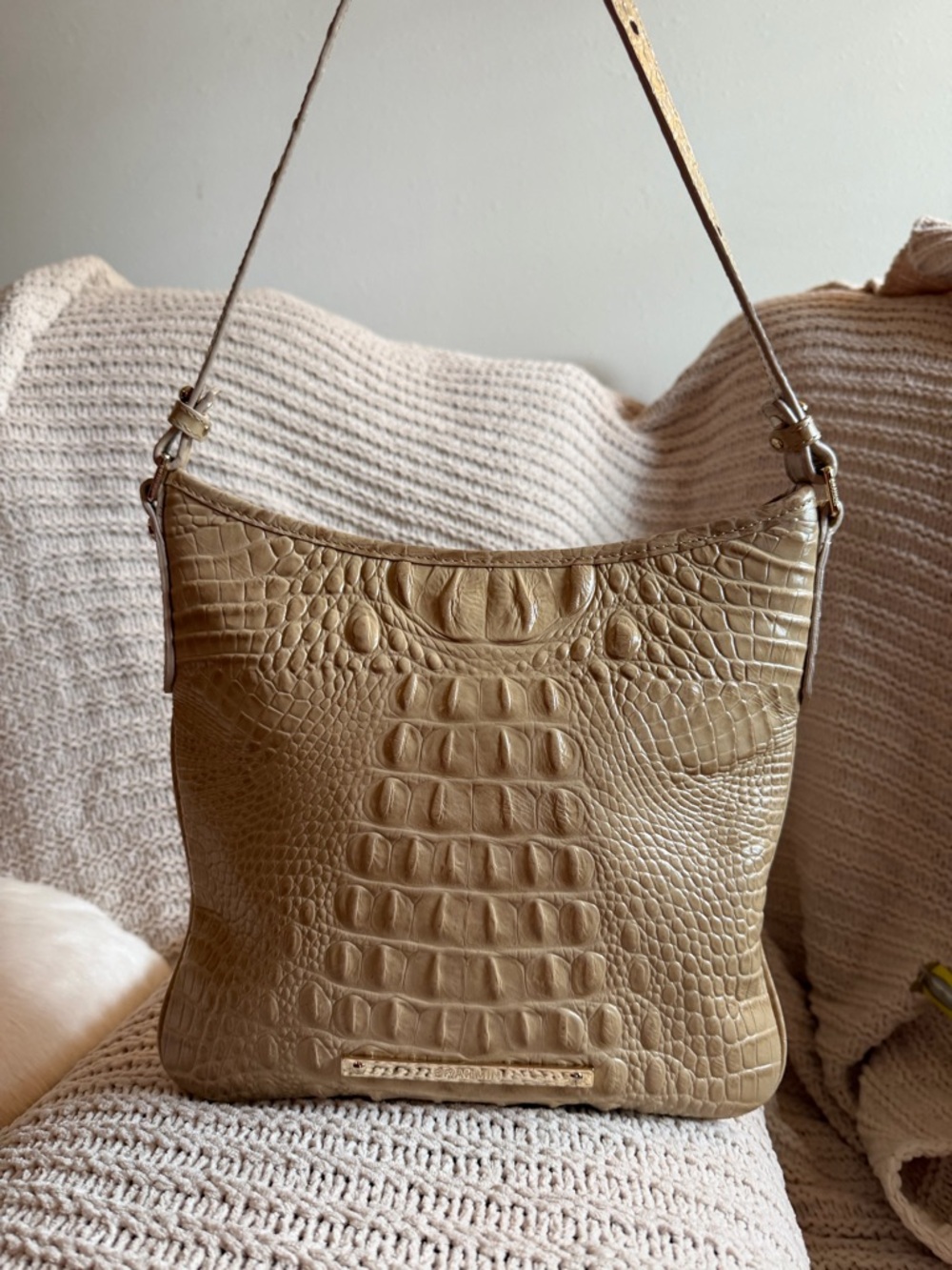 Brahmin Katie Shoulder Bag Beige Melbourne Croc Embossed Leather Zip Top EUC
